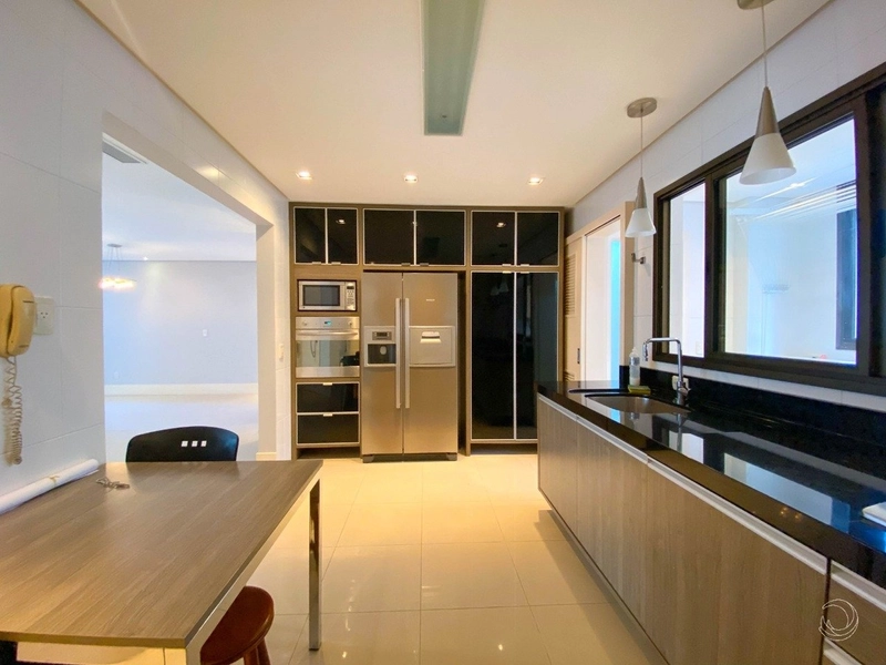 Apartamento a venda no Centro com 3 dormitórios sendo 2 suítes, 167m²: 31ª foto da galeria de imagens do imóvel