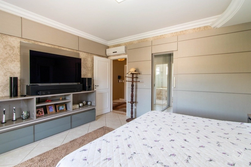 Casa em condomínio fechado com 3 suítes e 349m² priv: 33ª foto da galeria de imagens do imóvel