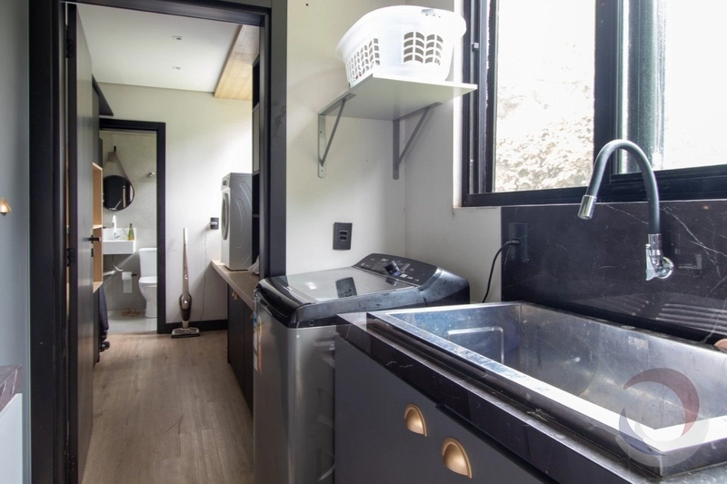 Casa em condomínio fechado com 4 suítes e 488m² priv: 4ª foto da galeria de imagens do imóvel
