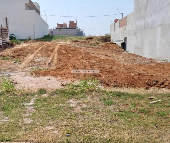 Terreno no Monte dos Araucária: 1ª foto da galeria de imagens do imóvel