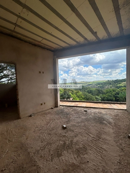 Chácara no Condomínio Itaipu: 4ª foto da galeria de imagens do imóvel