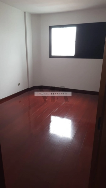 Apartamento no Centro: 6ª foto da galeria de imagens do imóvel