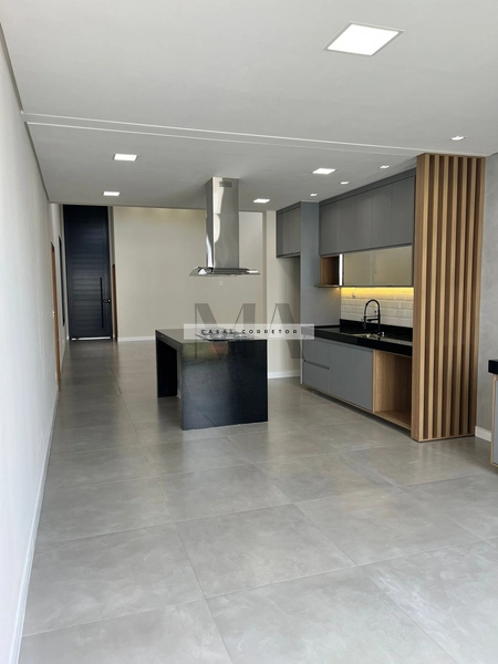 Casa no Condomínio Villeneuve: 2ª foto da galeria de imagens do imóvel