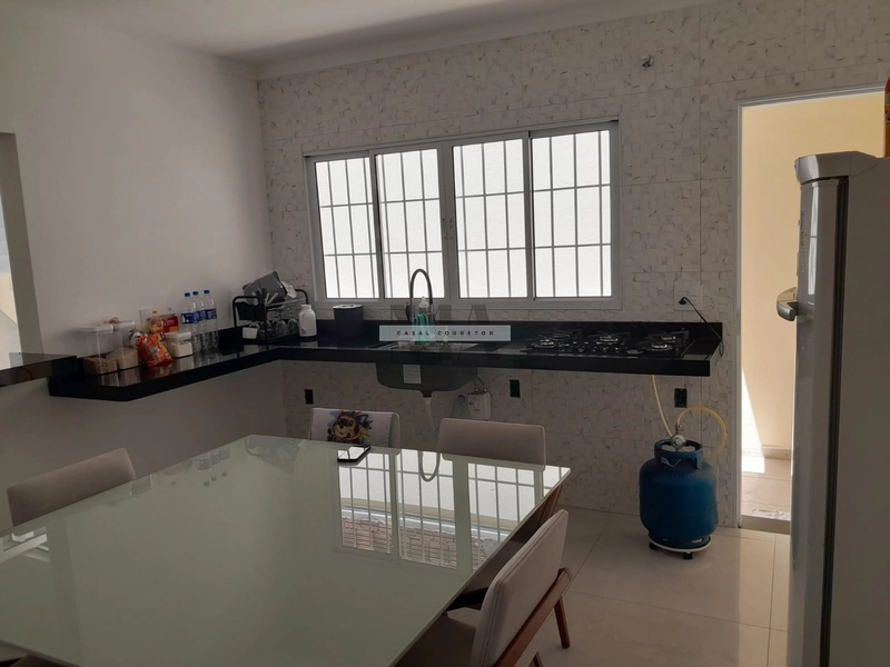 Casa no Bicão: 2ª foto da galeria de imagens do imóvel