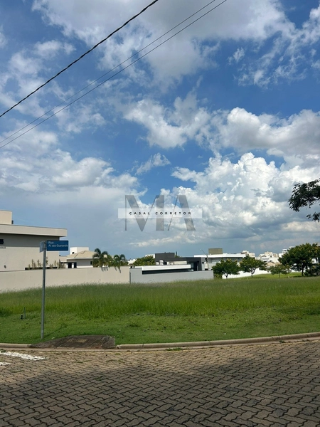 Terreno no Condomínio Faber 3