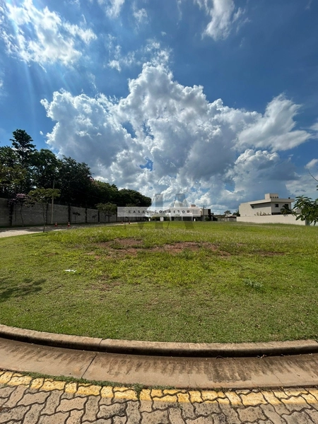 Terreno no Condomínio Faber 3
