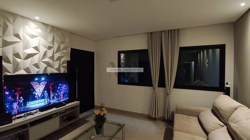 Casa à Venda Parque Sisi: 1ª foto da galeria de imagens do imóvel