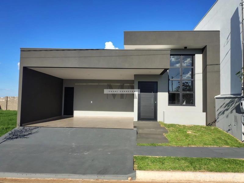 Casa no Condomínio Sabiá