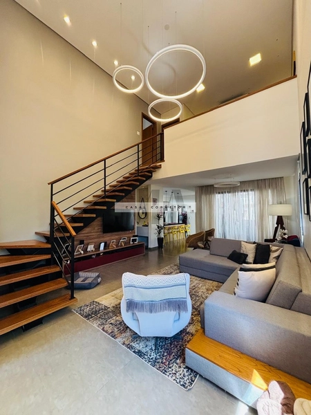 Casa no Condomínio Village Damha 3