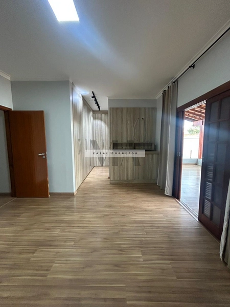 Casa no Jardim das Torres: 22ª foto da galeria de imagens do imóvel