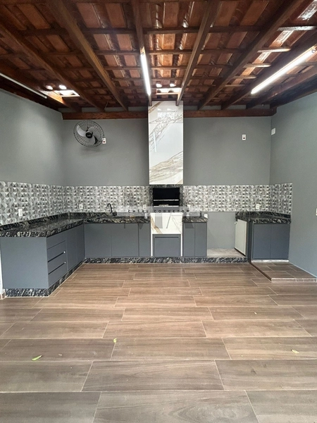 Casa no Jardim das Torres: 16ª foto da galeria de imagens do imóvel