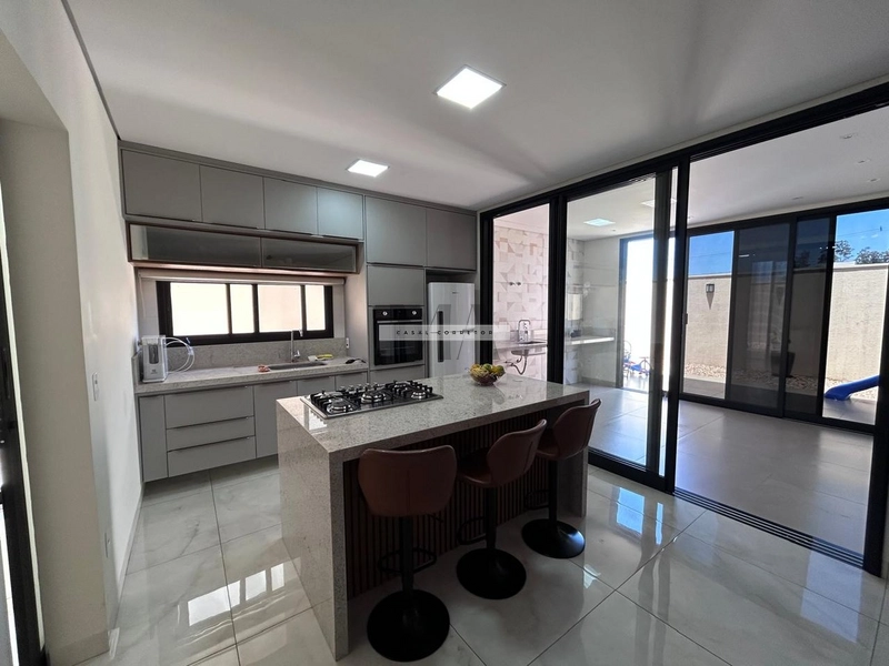 Casa no Villeneuve: 1ª foto da galeria de imagens do imóvel