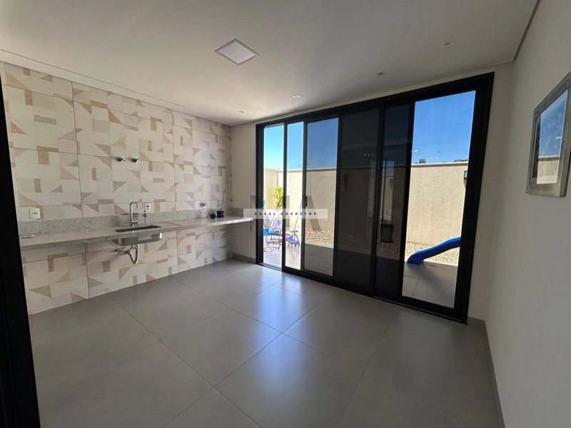 Casa no Villeneuve: 25ª foto da galeria de imagens do imóvel