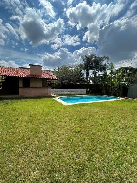 Casa no Condomínio Montreal: 1ª foto da galeria de imagens do imóvel