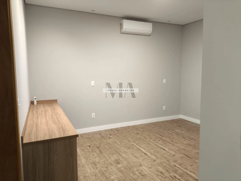 Casa com Piscina no condomínio Damha 3: 23ª foto da galeria de imagens do imóvel