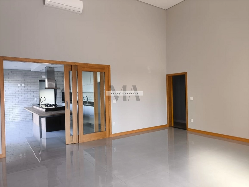 Casa com Piscina no condomínio Damha 3: 8ª foto da galeria de imagens do imóvel