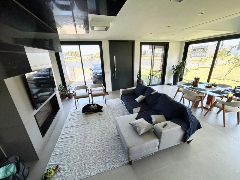 SOBRADO A VENDA NO CONDOMINIO BLUE: 2ª foto da galeria de imagens do imóvel