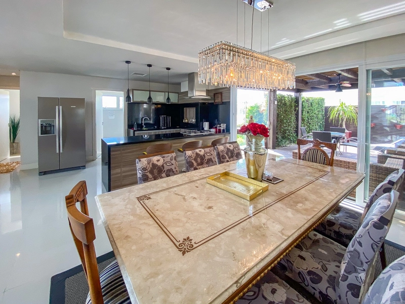 ✨ Sobrado de Esquina no Condominio Las Palmas: 11ª foto da galeria de imagens do imóvel