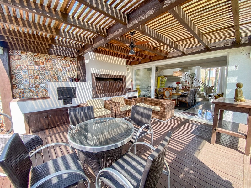 ✨ Sobrado de Esquina no Condominio Las Palmas: 15ª foto da galeria de imagens do imóvel