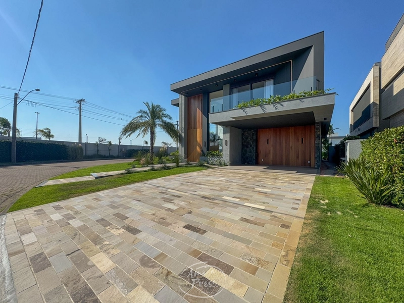 CASA NO SENSE: 2ª foto da galeria de imagens do imóvel