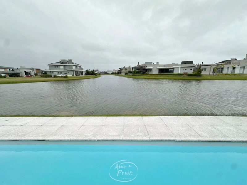 CASA A VENDA NO CONDOMINIO RIVIERA: 3ª foto da galeria de imagens do imóvel