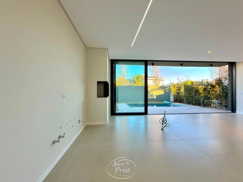 Sobrado com 4 Suítes e Piscina no Condomínio Sunset: 17ª foto da galeria de imagens do imóvel