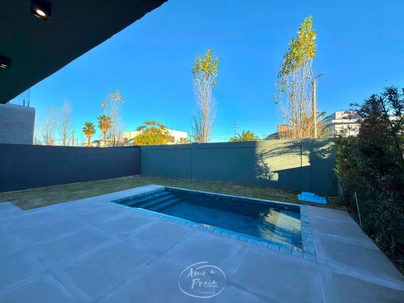 Sobrado com 4 Suítes e Piscina no Condomínio Sunset: 22ª foto da galeria de imagens do imóvel