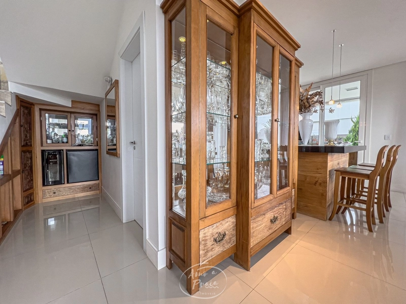 SOBRADO NO CONDOMÍNIO QUINTAS DO LAGO: 9ª foto da galeria de imagens do imóvel