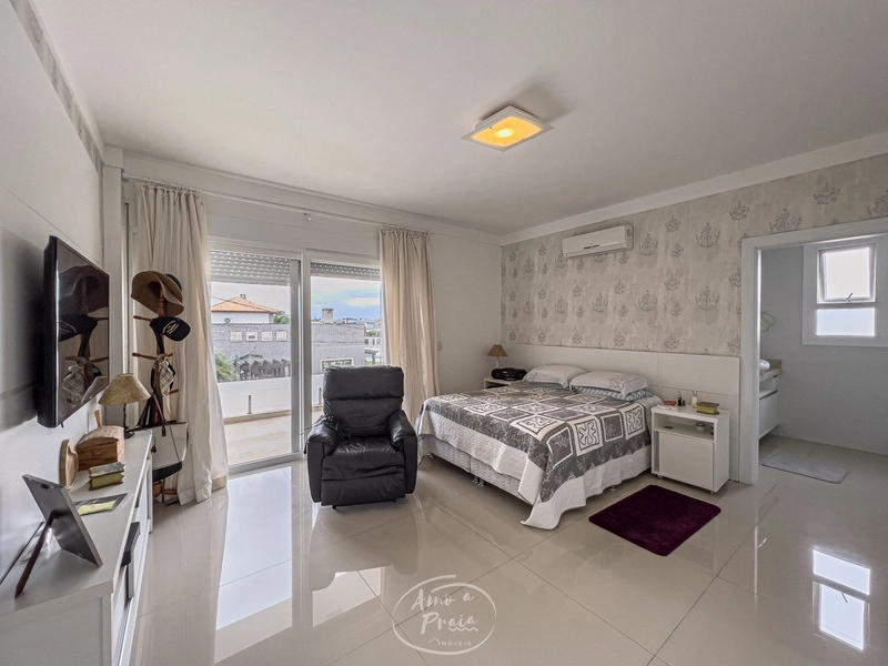 SOBRADO NO CONDOMÍNIO QUINTAS DO LAGO: 16ª foto da galeria de imagens do imóvel