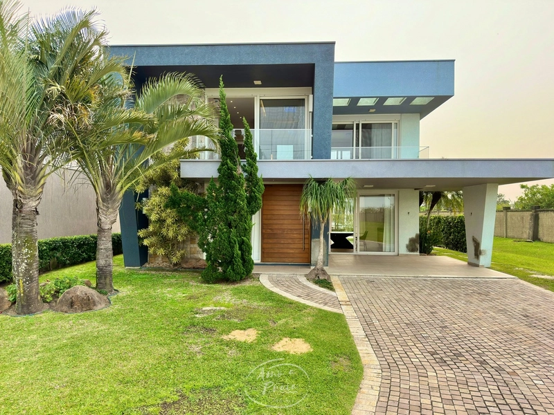 Sobrado à venda no condomínio Dubai Resort