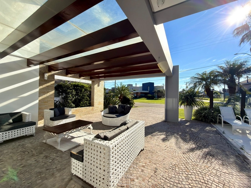 Casa à Venda no Condomínio Ventura em Xangri-Lá | 4 Suítes, 360 m²: 9ª foto da galeria de imagens do imóvel