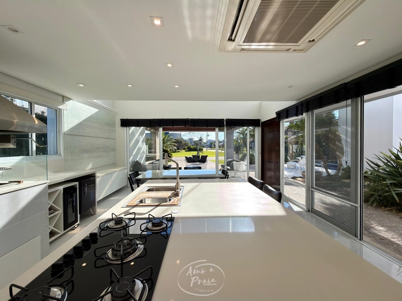 Casa à Venda no Condomínio Ventura em Xangri-Lá | 4 Suítes, 360 m²: 14ª foto da galeria de imagens do imóvel