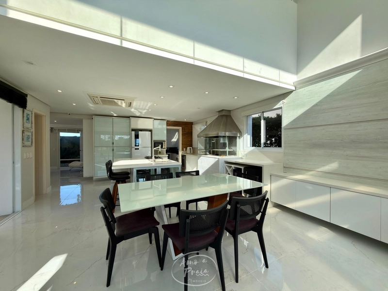 Casa à Venda no Condomínio Ventura em Xangri-Lá | 4 Suítes, 360 m²: 7ª foto da galeria de imagens do imóvel