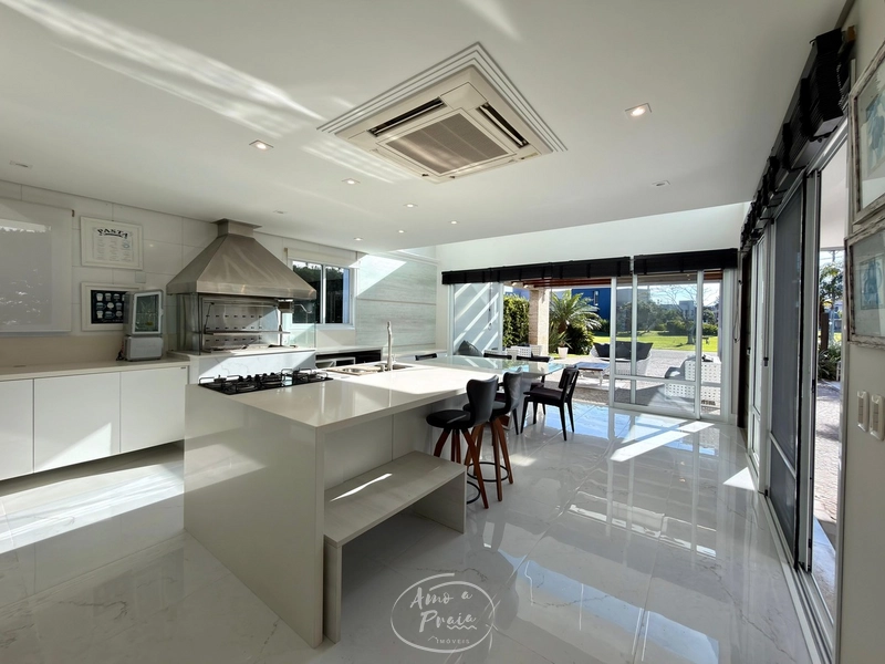 Casa à Venda no Condomínio Ventura em Xangri-Lá | 4 Suítes, 360 m²: 11ª foto da galeria de imagens do imóvel