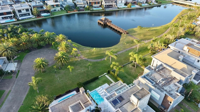 SOBRADO A VENDA NO SEA COAST: 2ª foto da galeria de imagens do imóvel