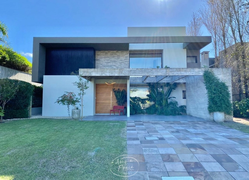 Sobrado diferenciado no Condomínio Villaggio Atlântida: 28ª foto da galeria de imagens do imóvel