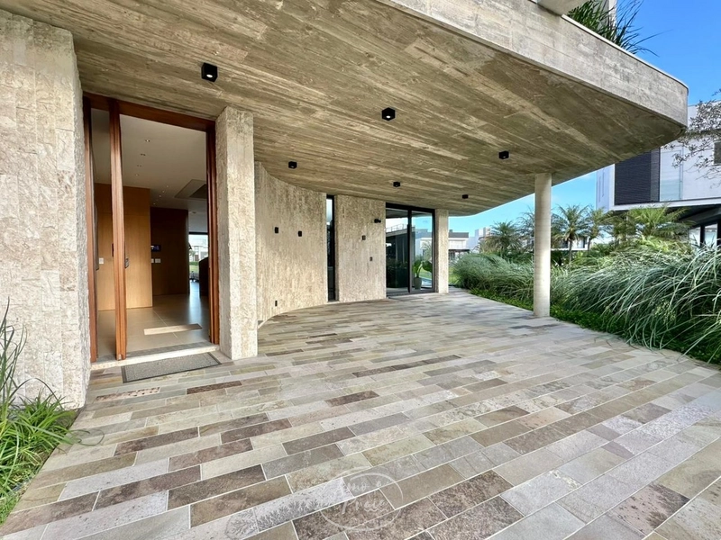 Lindo Sobrado Beira Lago - Sobrado no Enseada!: 4ª foto da galeria de imagens do imóvel