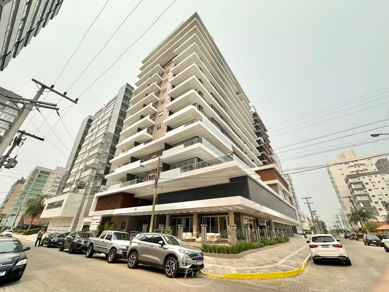 Belíssimo e Amplo Apartamento: 1ª foto da galeria de imagens do imóvel