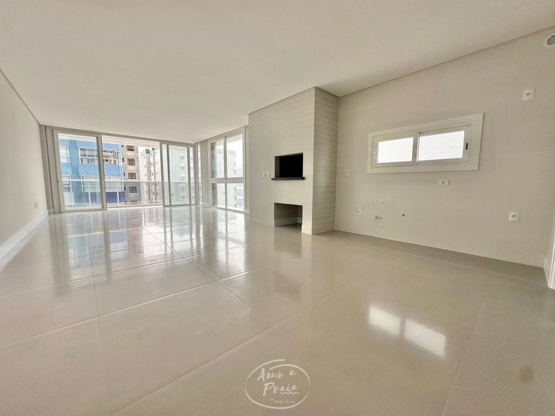 Belíssimo e Amplo Apartamento: 16ª foto da galeria de imagens do imóvel