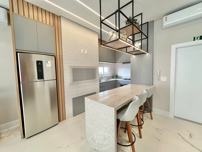 Belíssimo e Amplo Apartamento: 4ª foto da galeria de imagens do imóvel