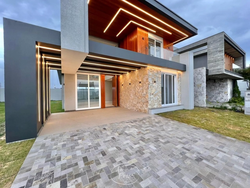 Casa Nova no Cond. Amare!