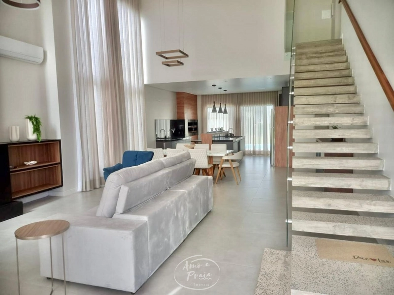 Casa com 3 suítes e piscina no Condomínio Riviera: 2ª foto da galeria de imagens do imóvel