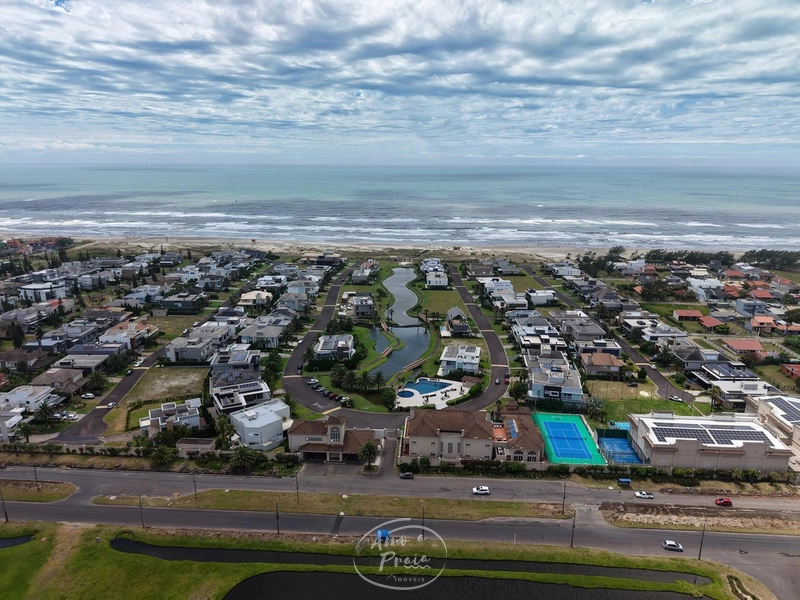 Casa de alto padrão com 4 suítes no Condomínio Playa Vista: 28ª foto da galeria de imagens do imóvel