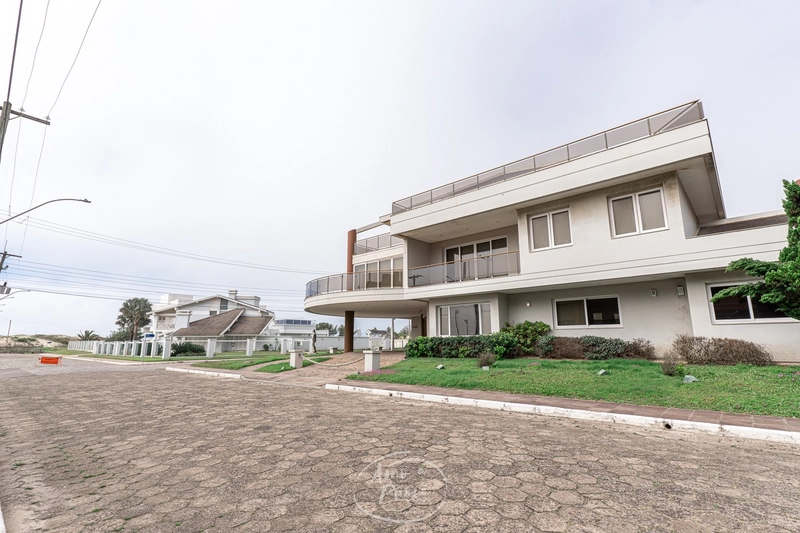 Casa em Atlântida com vista para o mar: 4ª foto da galeria de imagens do imóvel
