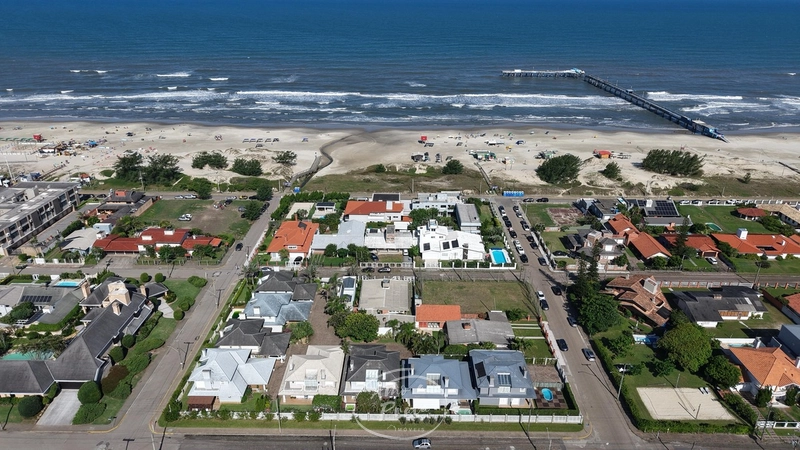 Sobrado na Praia Atlântida: 28ª foto da galeria de imagens do imóvel