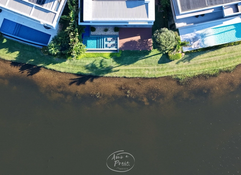 Sobrado Beira lago no Enseada!: 3ª foto da galeria de imagens do imóvel