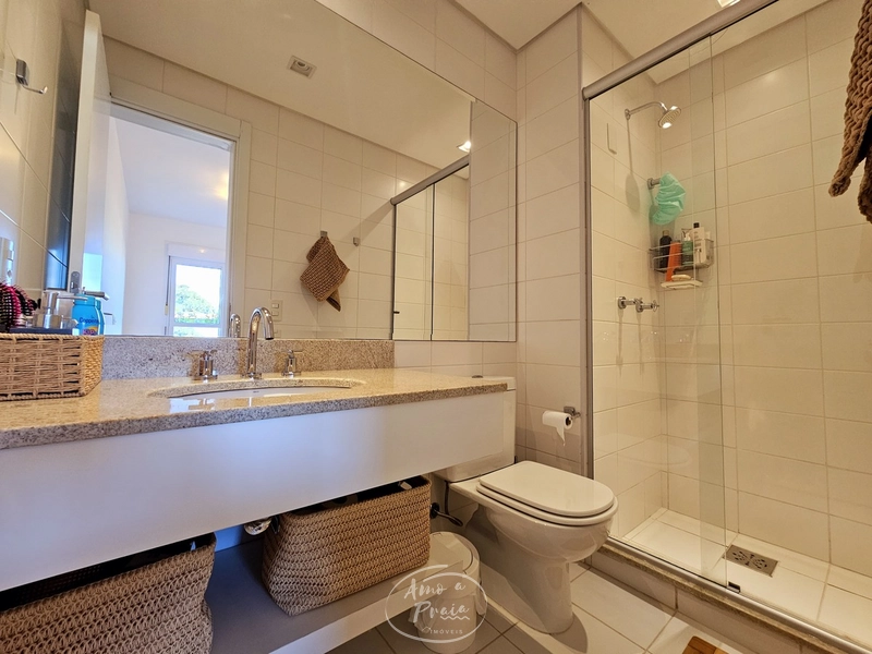 Apartamento com pátio beira lago!: 43ª foto da galeria de imagens do imóvel