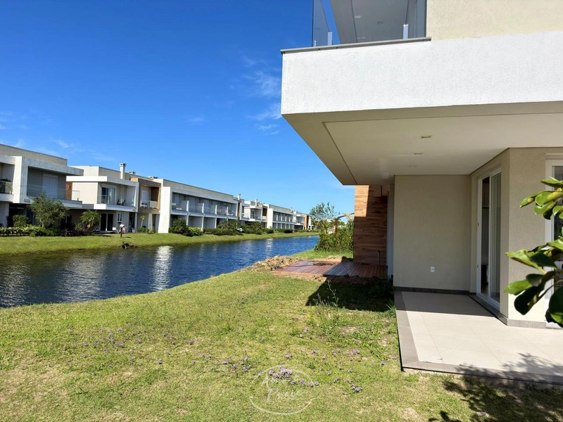 Casa beira-lago no Condomínio Murano Resort em Capão da Canoa: 24ª foto da galeria de imagens do imóvel