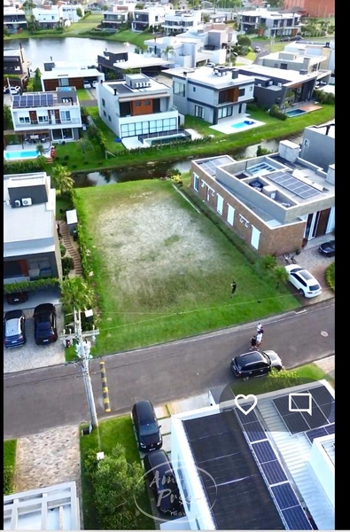 Terreno no Celebration beira Lago!