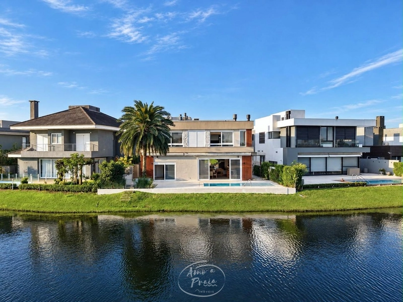 Casa Beira-Lago com 5 Suítes e Cinema no Condomínio Enseada Lagos: 12ª foto da galeria de imagens do imóvel